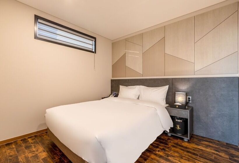 Family Suite, Urban Est