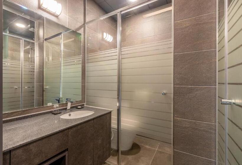 Номер Стандарт, Urban Est