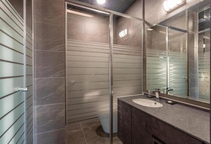 Family Suite, Urban Est