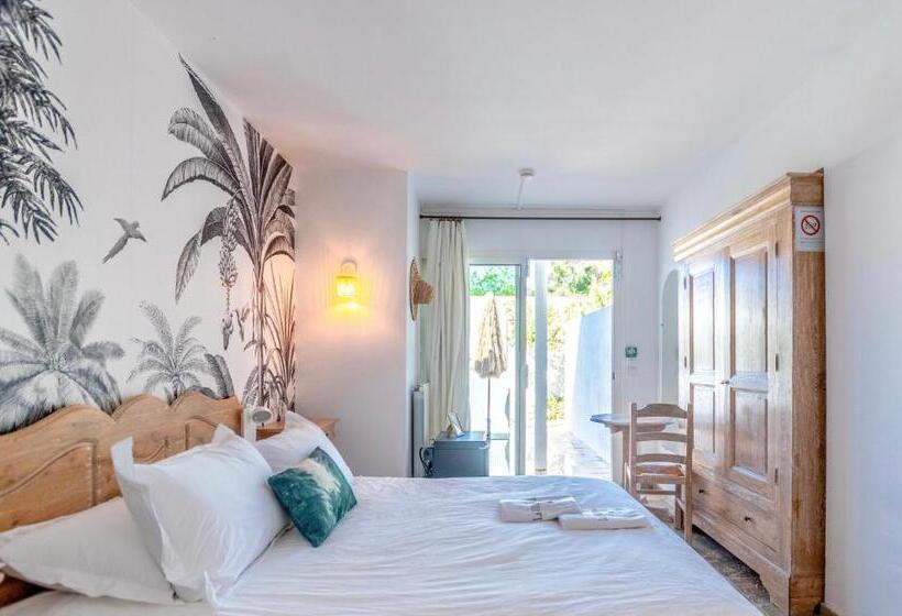 غرفة قياسية مطلّة علي الحديقة, Villa Paradis