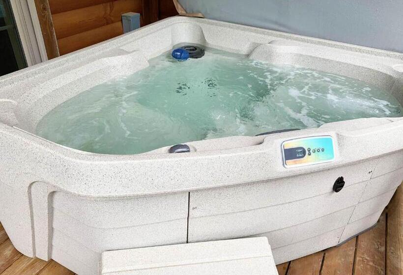 Люкс, Waterview Lodge By Amish Country Lodging