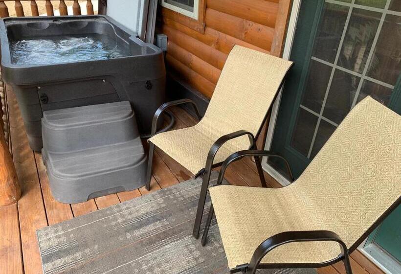 Люкс с гидромассажем, Waterview Lodge By Amish Country Lodging