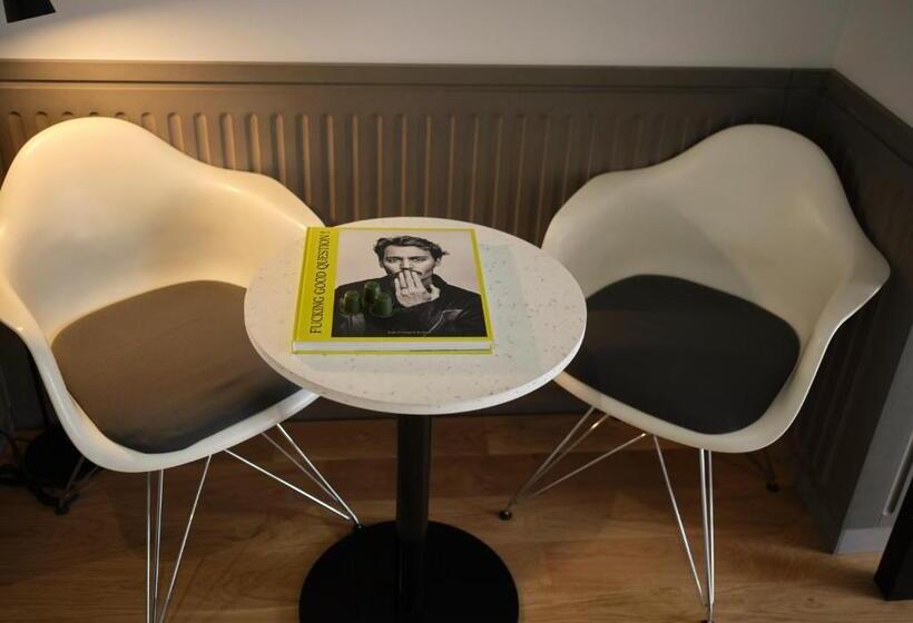 غرفة قياسية ثلاثية مطلة علي الحديقة, Maison Juste