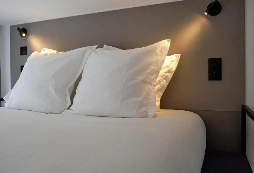 Standard Kolmen Hengen Huone Puutarhanäkymä, Maison Juste