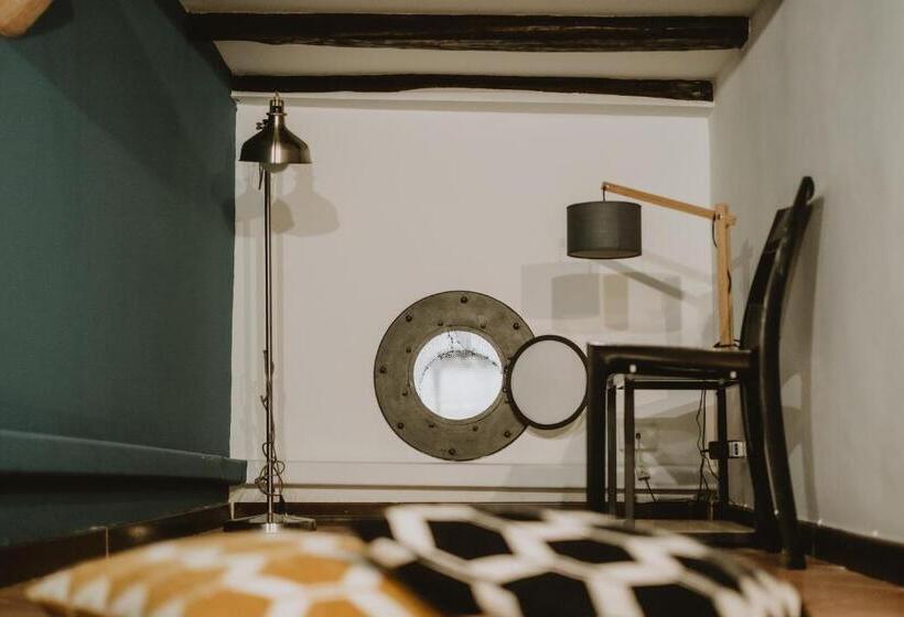 基本间, Maravigghia Palermo Rooms