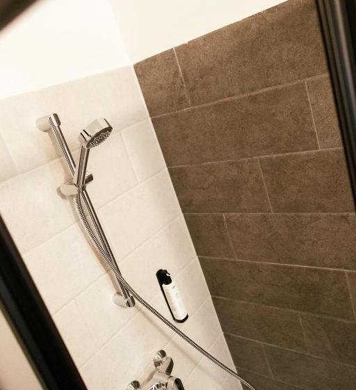 Номер Deluxe, Munkácsy Villa Szekszárd