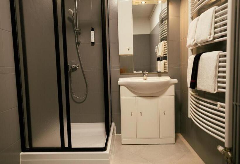 Номер Deluxe, Munkácsy Villa   Szekszárd
