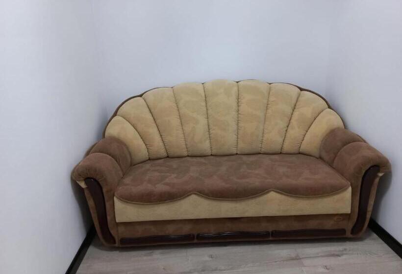 غرفة عائلية, Pensiunea Paradisul Verde