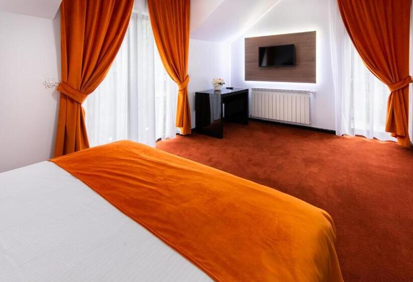 شقة غرفة نوم واحدة مزودة بشُرفة, Pensiunea Paradisul Verde