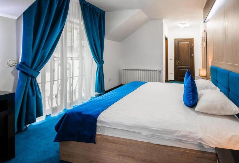 غرفة ديلوكس مزودة بشرفة, Pensiunea Paradisul Verde