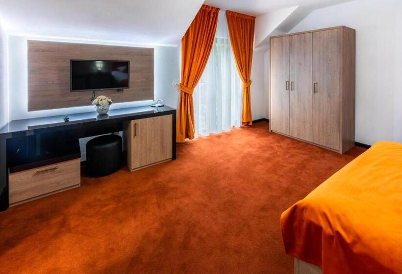 غرفة ديلوكس, Pensiunea Paradisul Verde