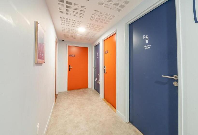 Chambre Quadruple Standard, Ucpa Sport Station Hostel Paris