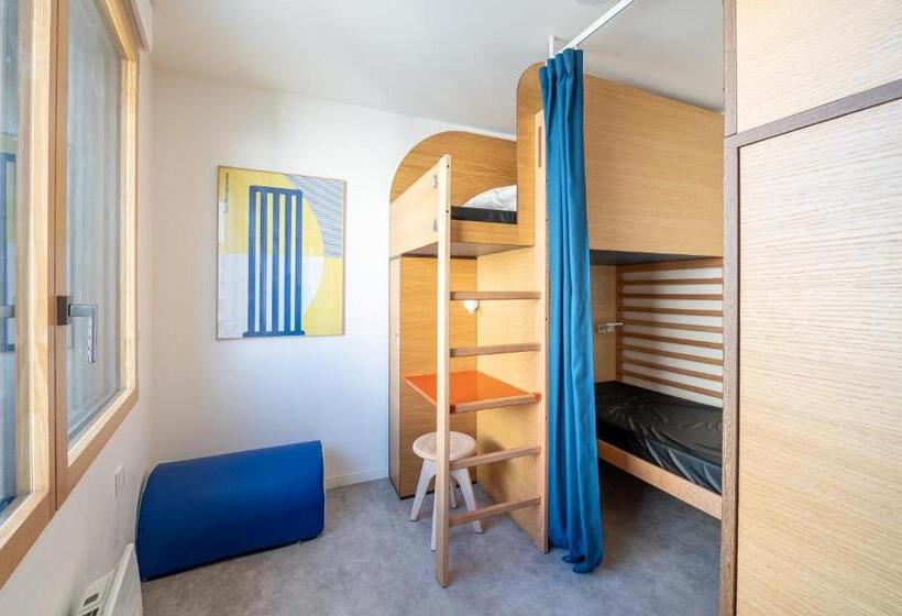 Chambre Quadruple Standard, Ucpa Sport Station Hostel Paris