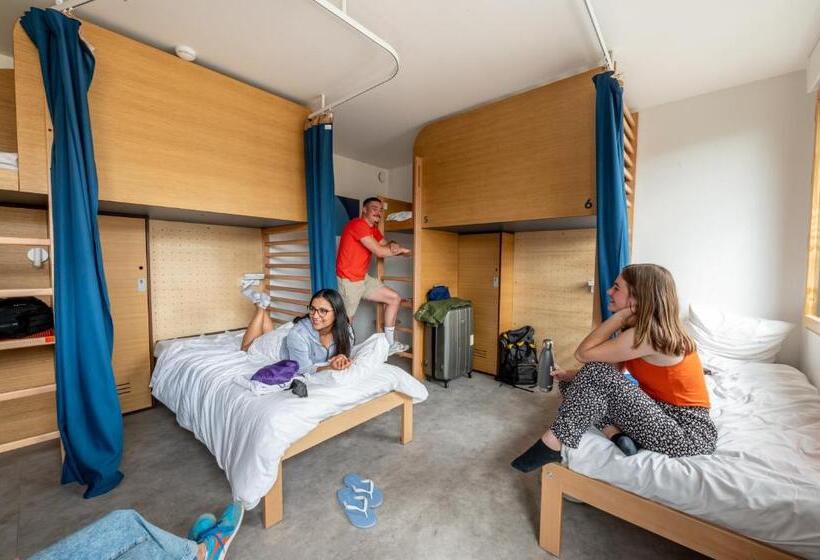 Chambre Familiale, Ucpa Sport Station Hostel Paris