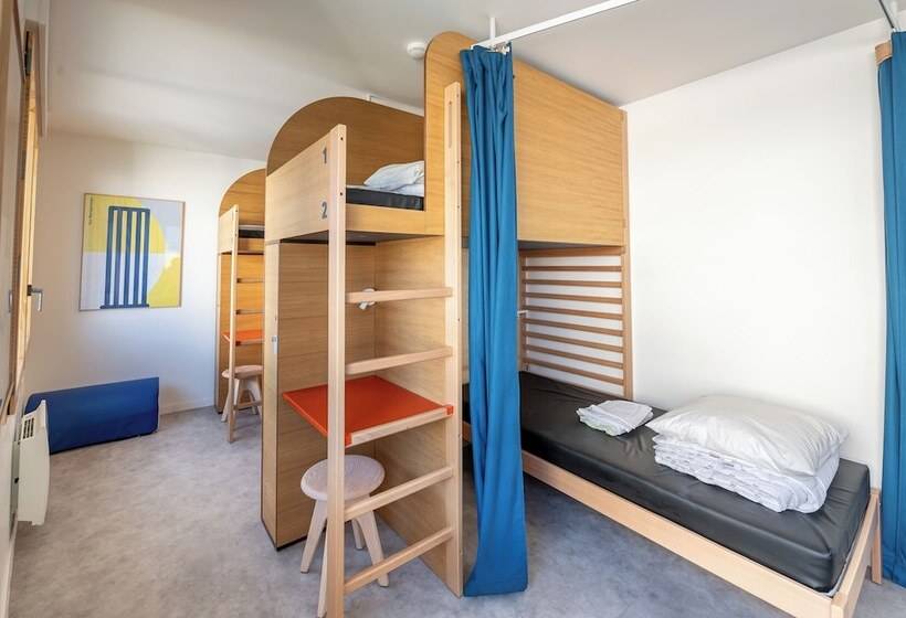 Lit en Chambre Commune, Ucpa Sport Station Hostel Paris