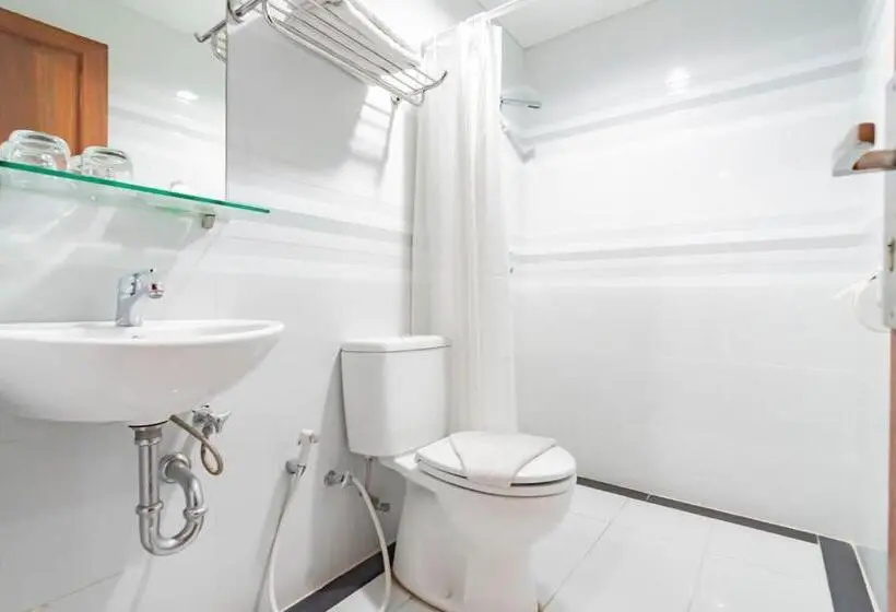 اتاق سوپریور, Urbanview Hotel Syariah Dapen Pontianak By Reddoorz