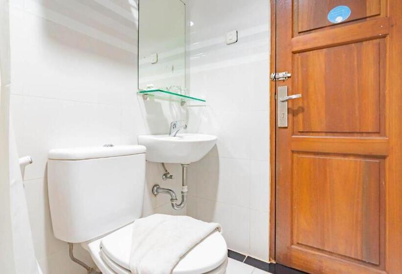 高级大房间, Urbanview Hotel Syariah Dapen Pontianak By Reddoorz