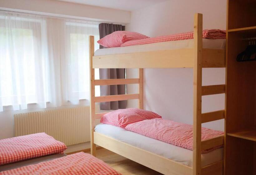 غرفة قياسية رباعية, Waldhaus Talblick