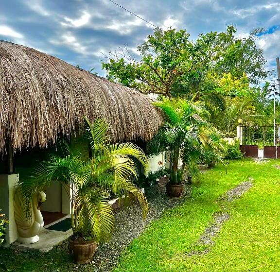 Pokój Standard Trzyosobowy, West Side Cabana