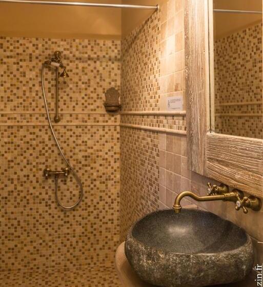 סוויטה עם נוף לנהר, Marie Colline A La Campagne