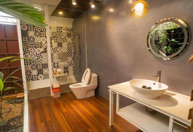 اتاق استاندارد چهار تخته, Homestay Papa Garden