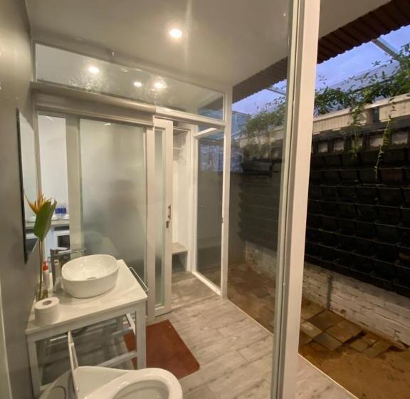 اتاق استاندارد سه تخته با چشمانداز باغ, Homestay Papa Garden