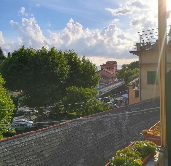 اتاق استاندارد سه تخته با بالکن, Affittacamere La Loggia