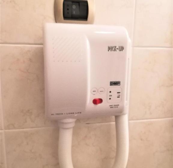 اتاق استاندارد سه نفره, Affittacamere La Loggia