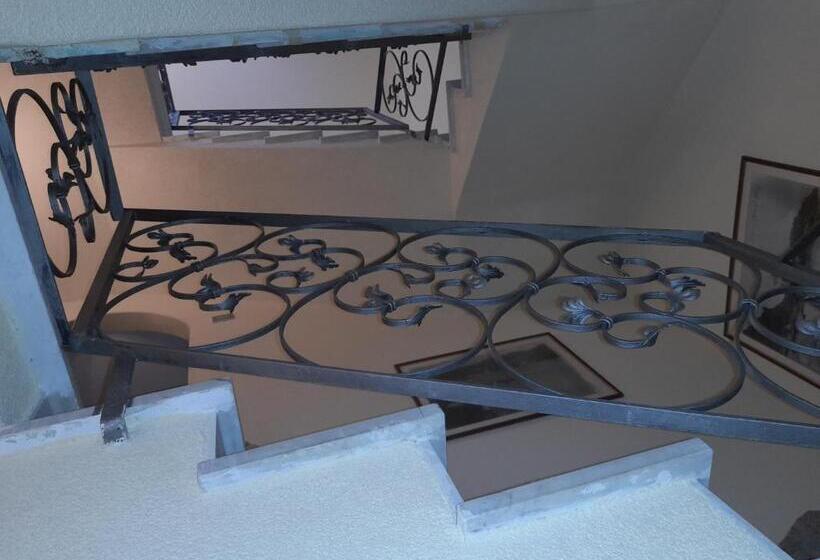 اتاق استاندارد سه نفره, Affittacamere La Loggia