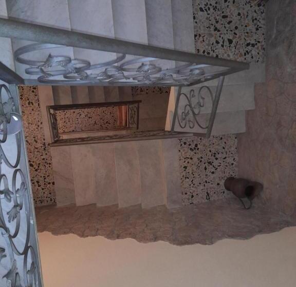 اتاق استاندارد سه نفره, Affittacamere La Loggia