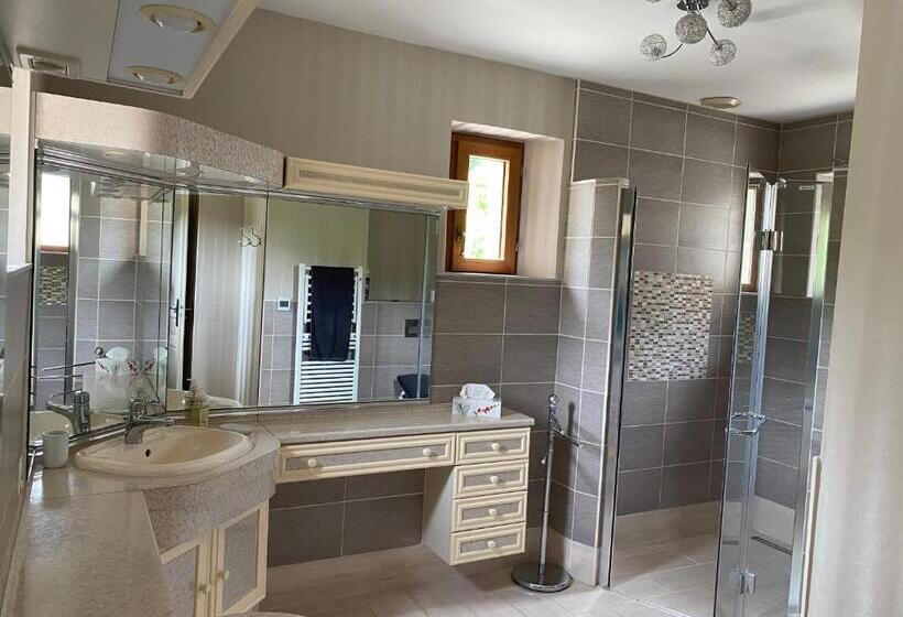 Номер Deluxe Кровать Кинг, Domaine De Montloue   Relais Bien être