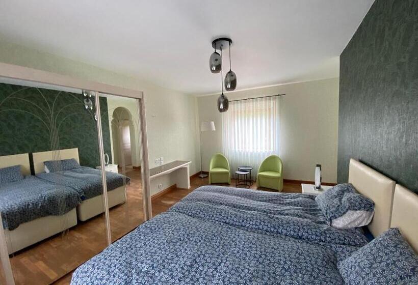 Номер Deluxe Кровать Кинг, Domaine De Montloue   Relais Bien être