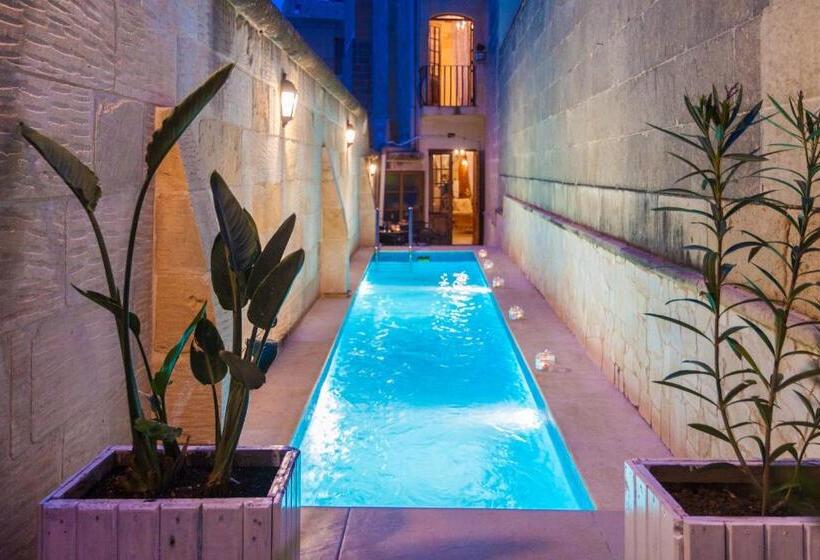 Standard room with outdoor bath, Id Dar Ta Censu