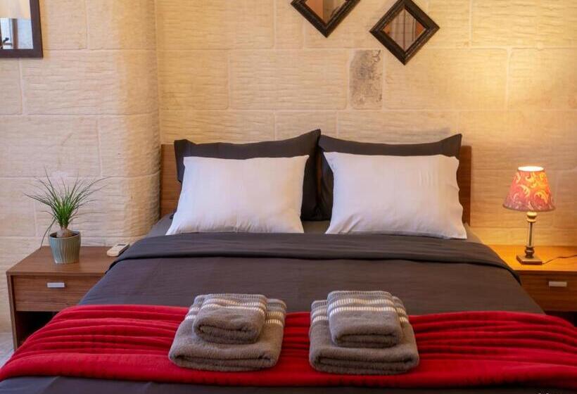 اتاق خانوادگی, Id Dar Ta Censu