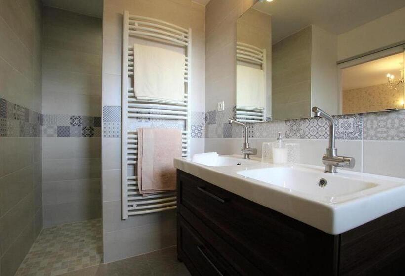 Номер Стандарт, Le Suc Du Pommier