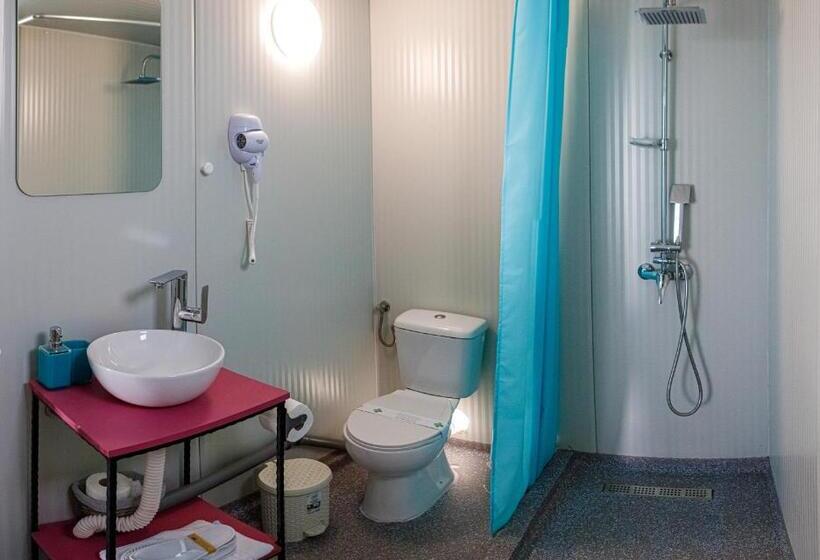 Deluxe-perhehuone, Glamping By The Sea