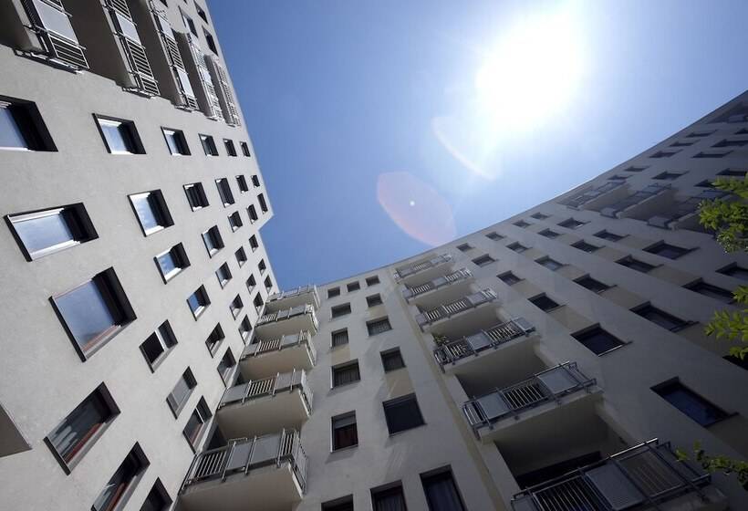 스탠다드 스튜디오, 7seasons Apartments Budapest