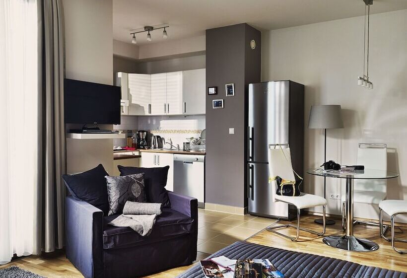 スタンダードスタジオ, 7seasons Apartments Budapest
