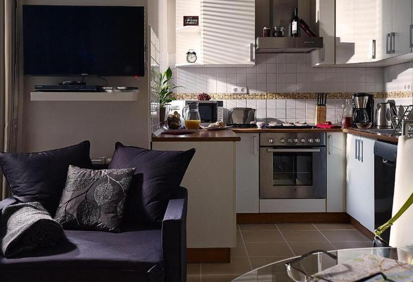 스탠다드 스튜디오, 7seasons Apartments Budapest
