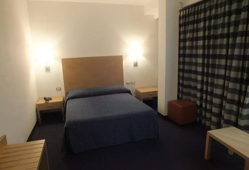 اتاق استاندارد یک نفره, Centrum Palace Hotel & Resorts