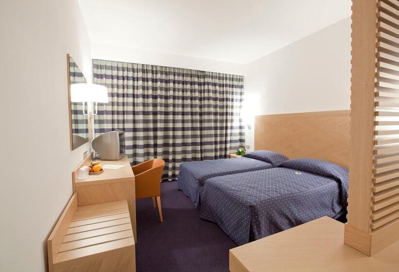 اتاق استاندارد, Centrum Palace Hotel & Resorts