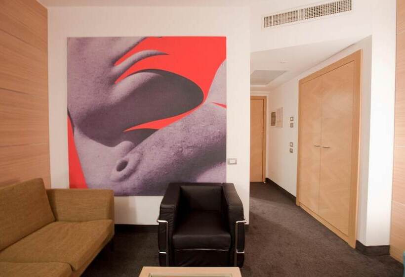 اتاق استاندارد سه نفره, Centrum Palace Hotel & Resorts