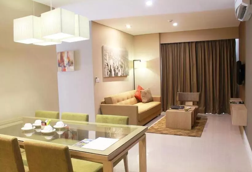 سوییت خانوادگی, El Hotel Jakarta