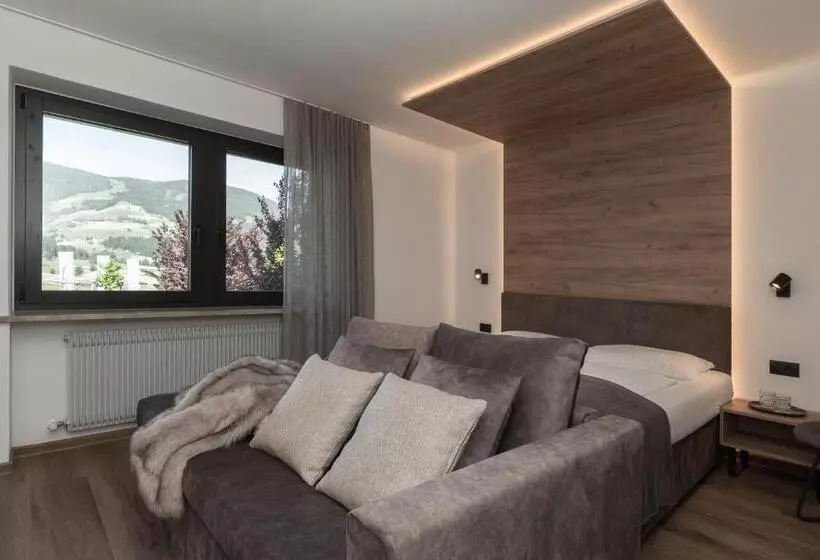 バルコニー付き１ベッドルームアパートメント, Family Aparthotel Winklwiese