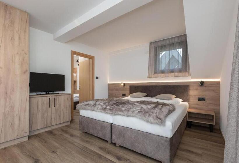 סטודיו משפחתי, Family Aparthotel Winklwiese