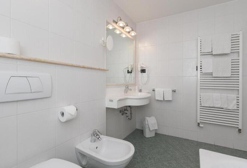 סטודיו משפחתי, Family Aparthotel Winklwiese