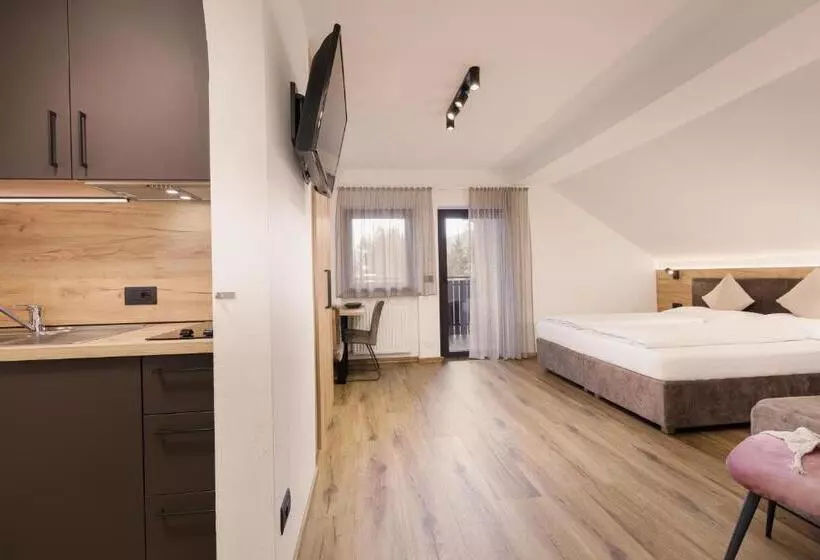 スタンダードスタジオ, Family Aparthotel Winklwiese