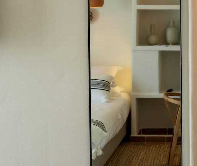 اتاق کلاسیک, Casa Santini X Roc Seven