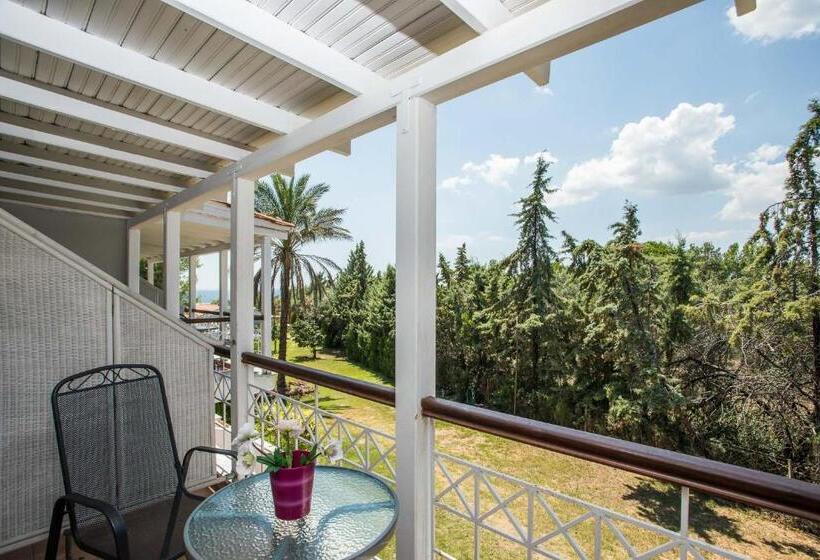 连接 1 卧室公寓, Coral Blue Beach