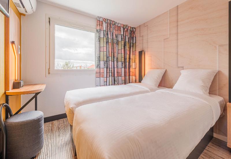 标准房带园景, Coral Blue Beach